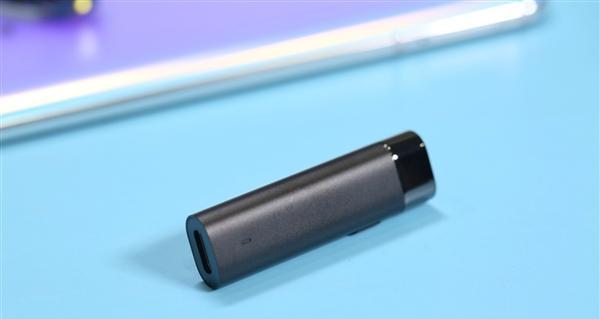 1.到QQ官方网站下载文件。64位的要下载tar.gz包2.直接解压就可使用。3.界面简洁。